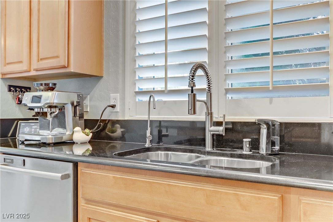 2445 Rue Royale St, Henderson, Nevada image 19
