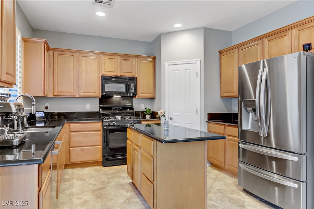 2445 Rue Royale St, Henderson, Nevada image 17