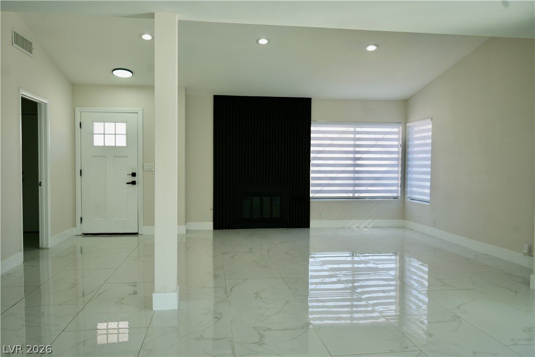 2351 Valleywood Street