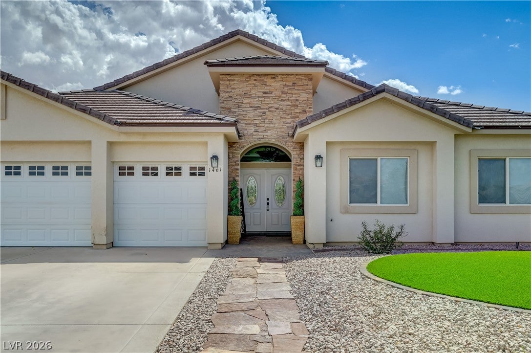 1461 Lake Valley Drive