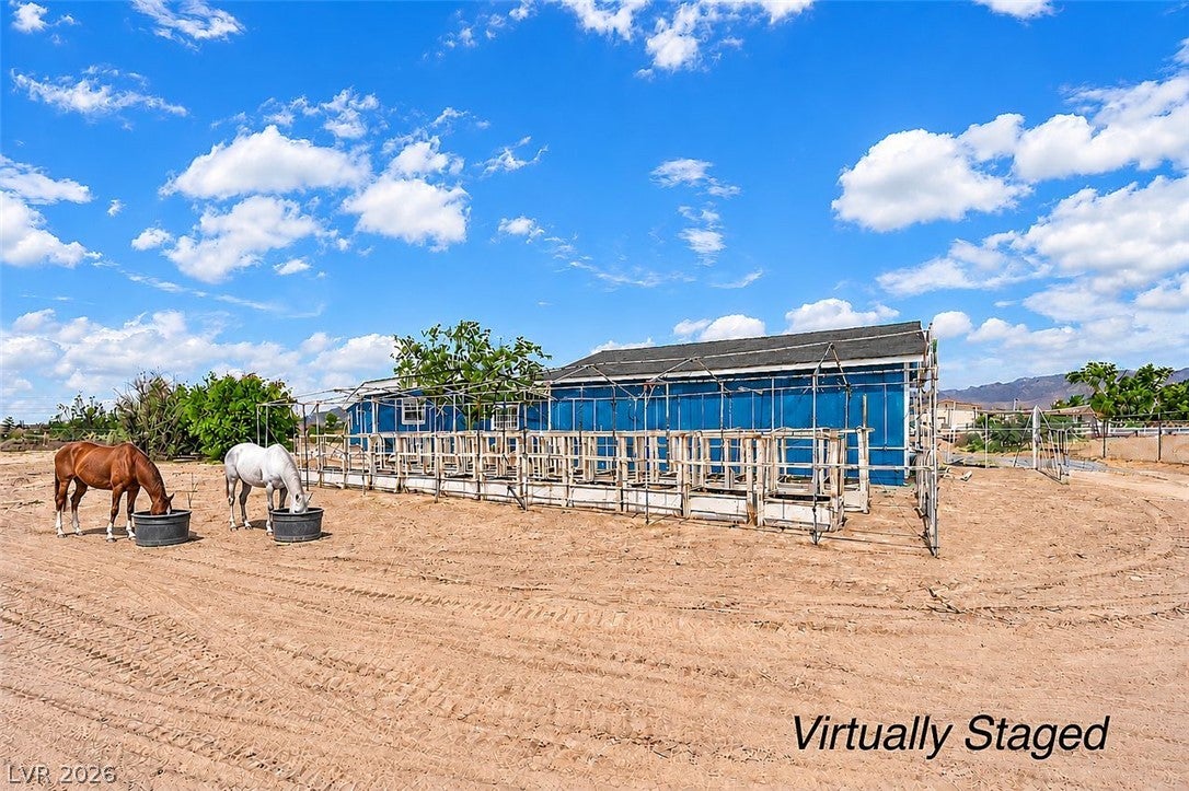 81 E Stagecoach Road