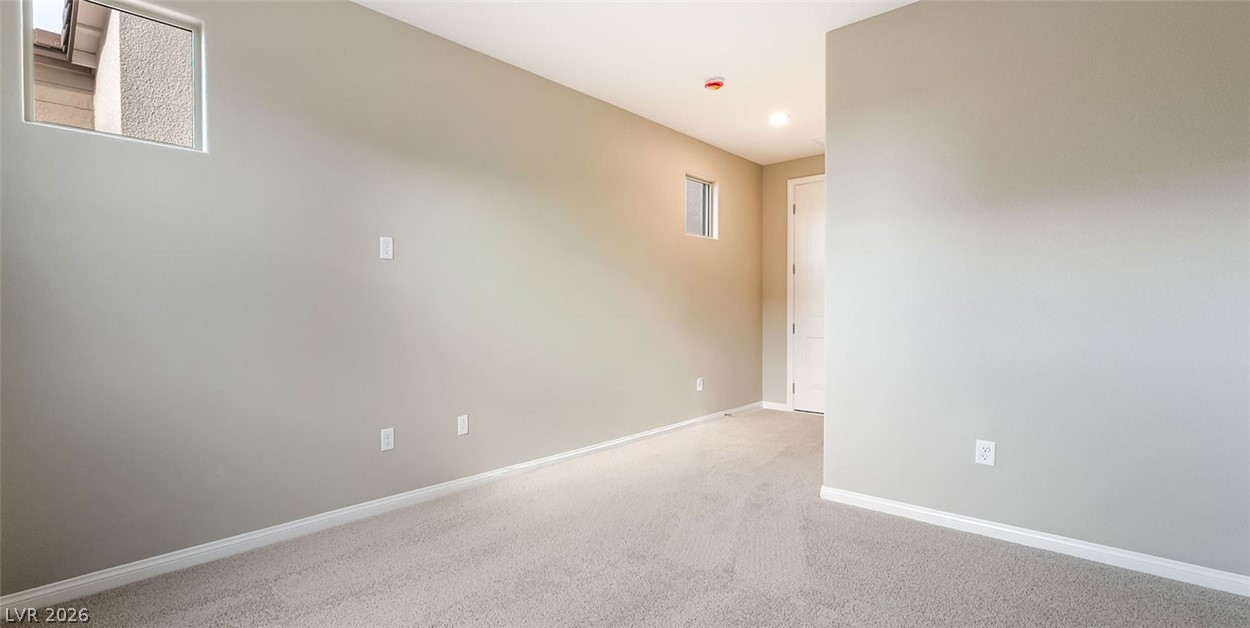 738 Cloud Creek Street