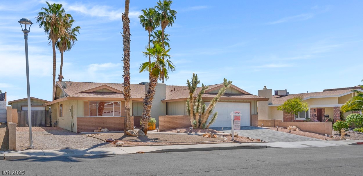 1535 Mancha Drive
