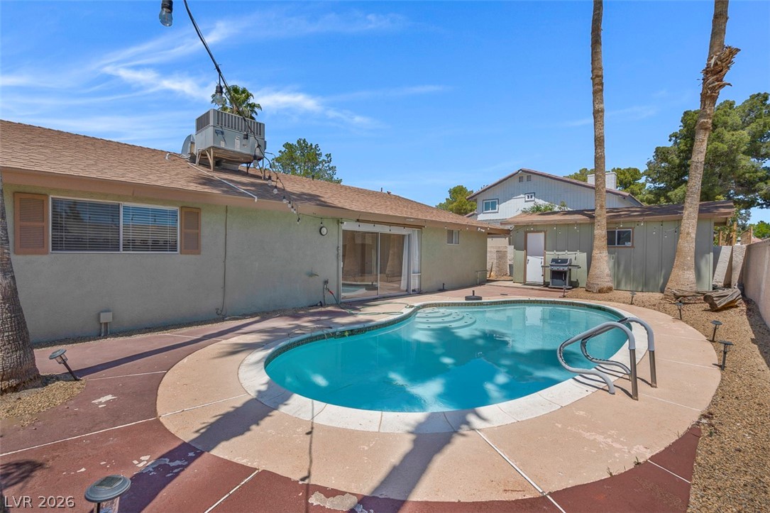 1535 Mancha Drive