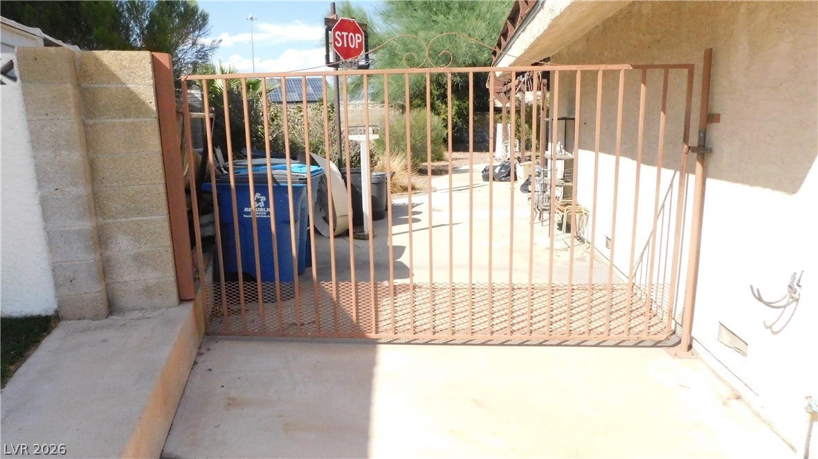 6600 Pickford Lane