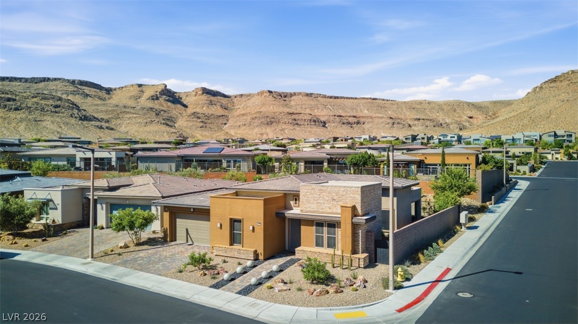 6759 Ivory Sage Street