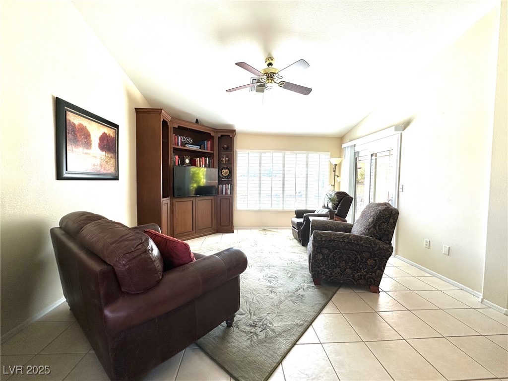 11025 Hawk Valley Avenue, Las Vegas, Nevada image 7