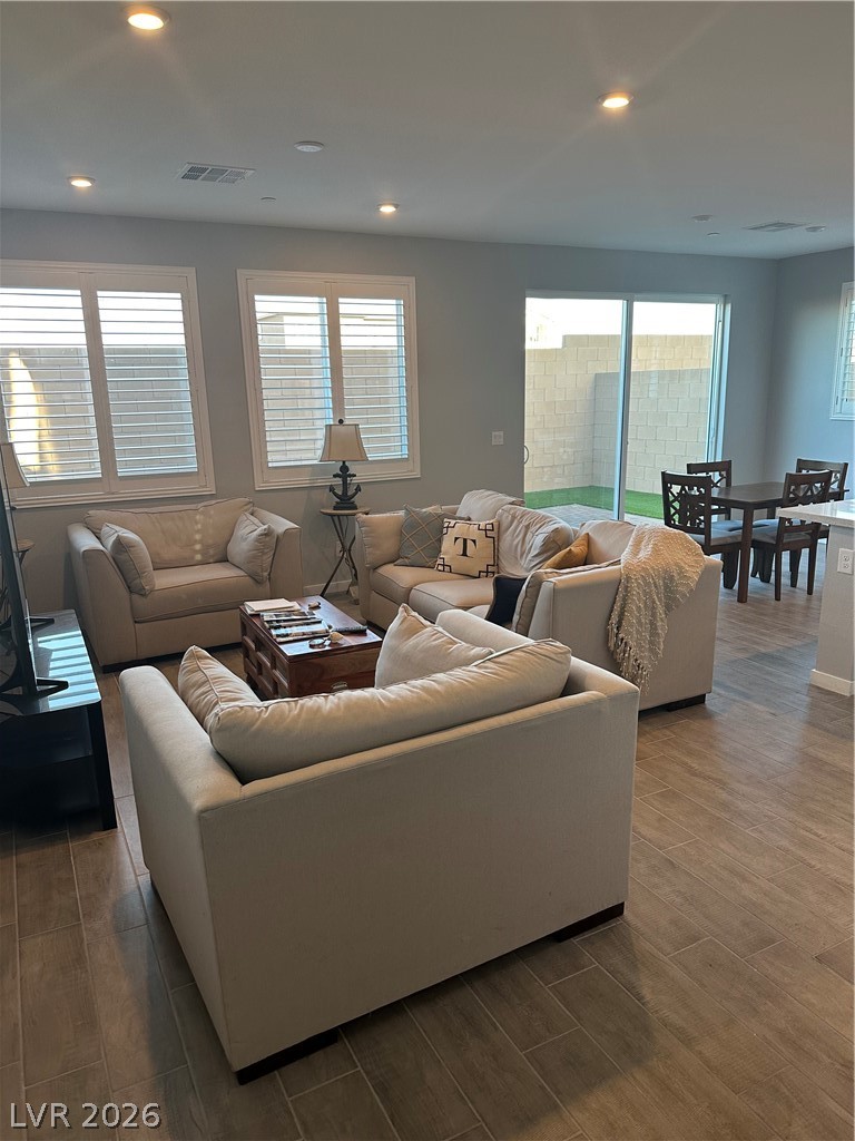 872 Pointe Arbor Street