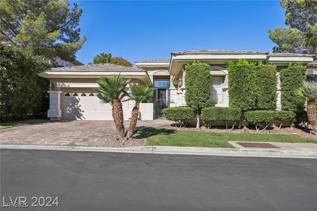 613 Pinnacle Heights Lane