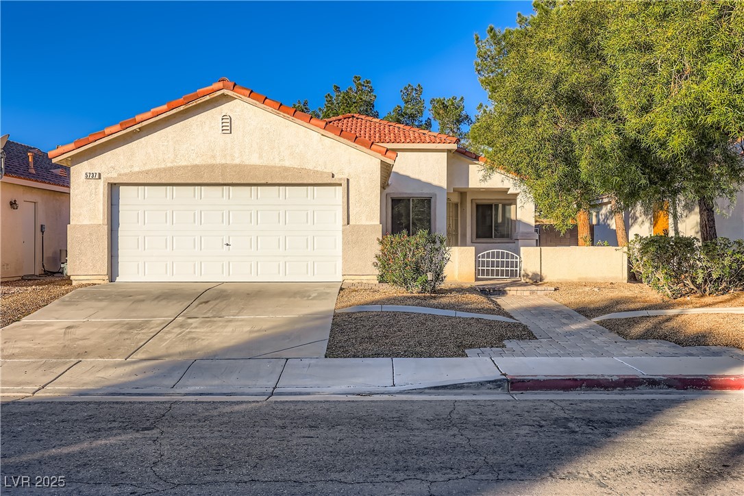 5737 Royal Sands Street