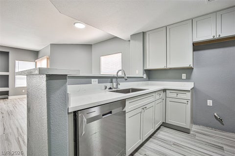 Condo For Rent - 5125 W Reno Avenue #1061<br/> Las Vegas, NV 89118