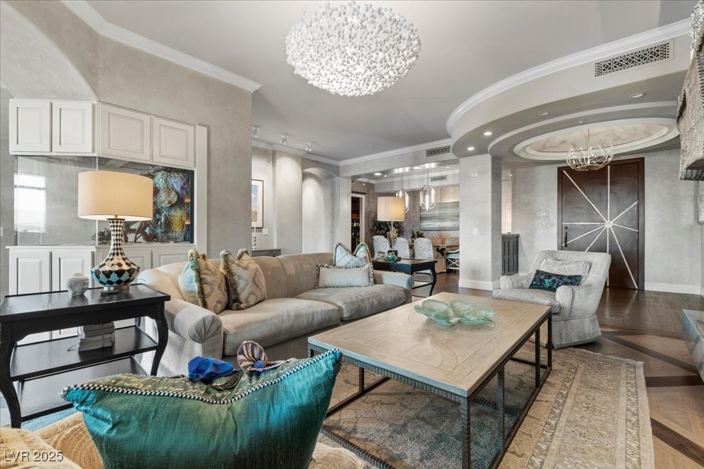 9101 Alta Drive 801