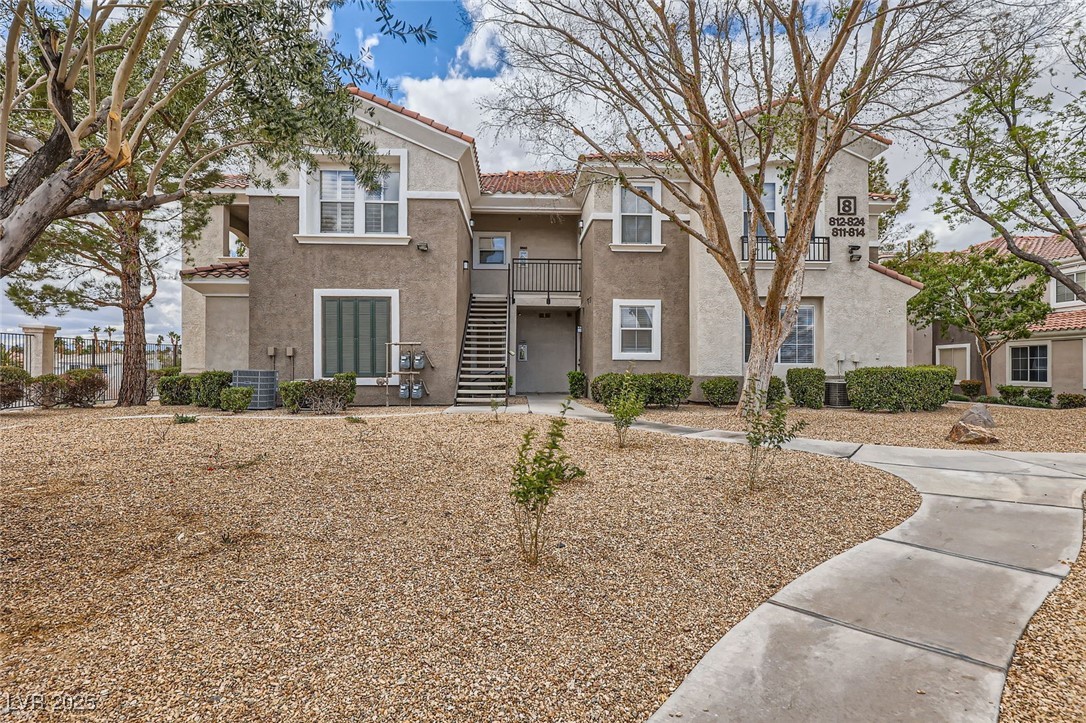 2325 Windmill Parkway #811, Henderson, Nevada image 2