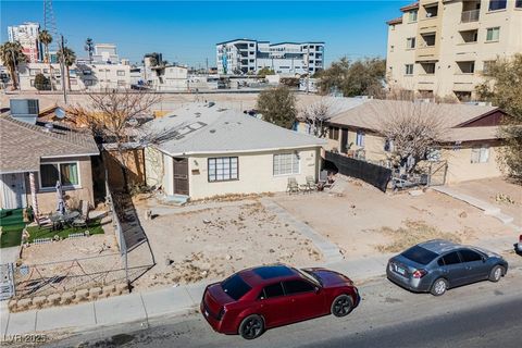 Photo of 203 N 13th Street, Las Vegas, NV 89101 (MLS # 2655509)