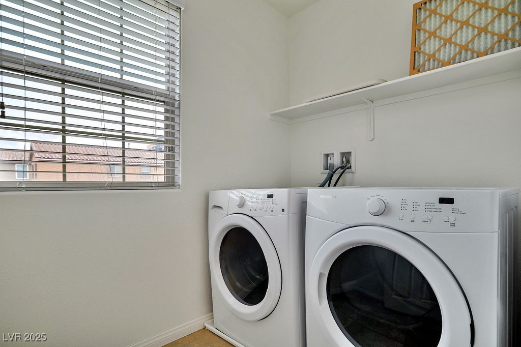 Las Vegas, Nevada 89149, United States, 3 Bedrooms Bedrooms, ,3 BathroomsBathrooms,Residential,Active,123018