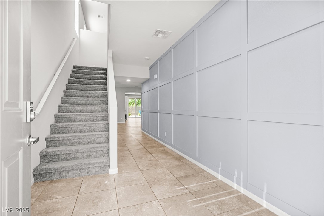 4519 Stardusk Falls Avenue, North Las Vegas, Nevada image 2