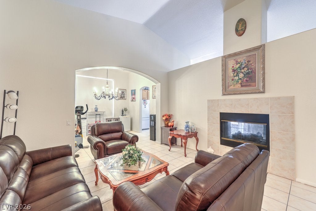 8628 Highland View Avenue