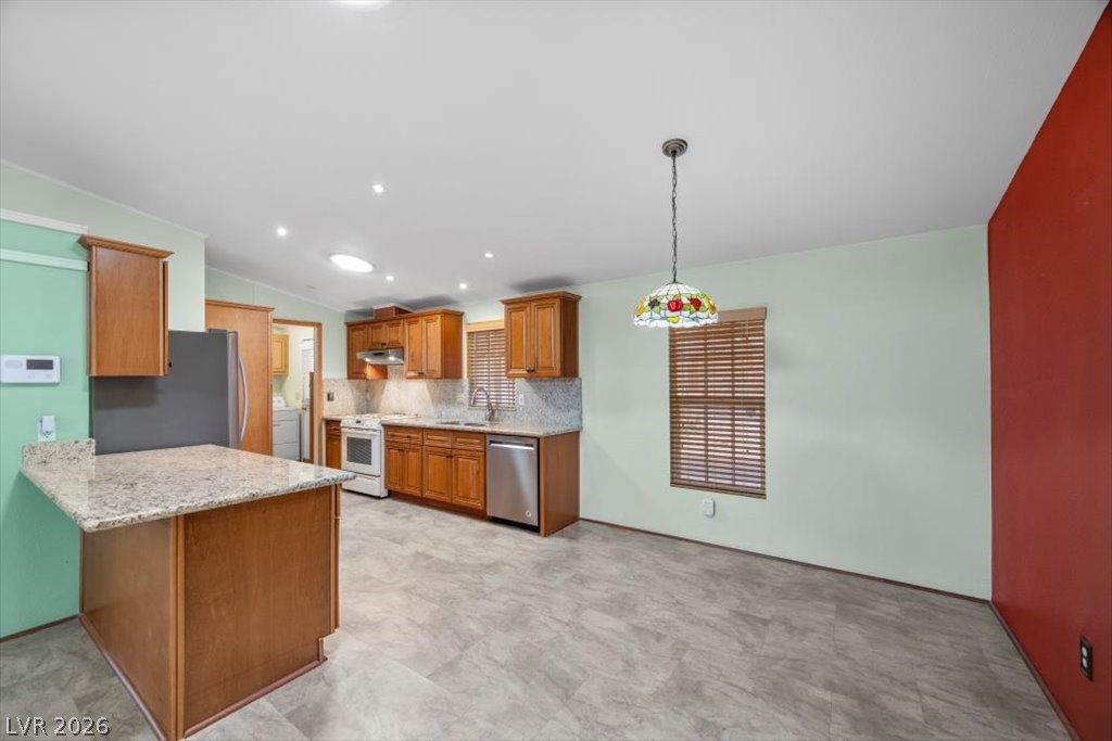 1285 Brenalee Avenue