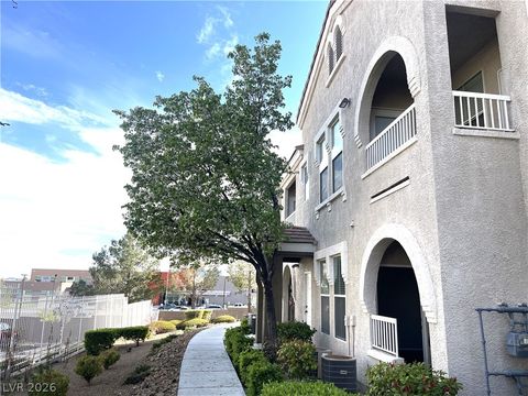 Condo For Rent - 10001 Peace Way #1327<br/> Clark County, Las Vegas, NV 89147