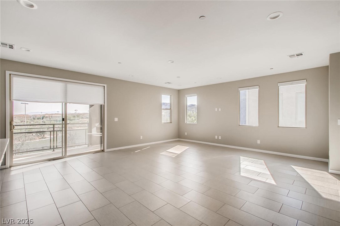 11227 CACTUS TOWER Avenue 103