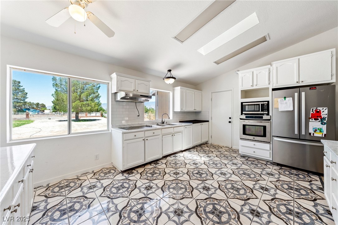 581 W Betty Avenue, Pahrump, Nevada image 9