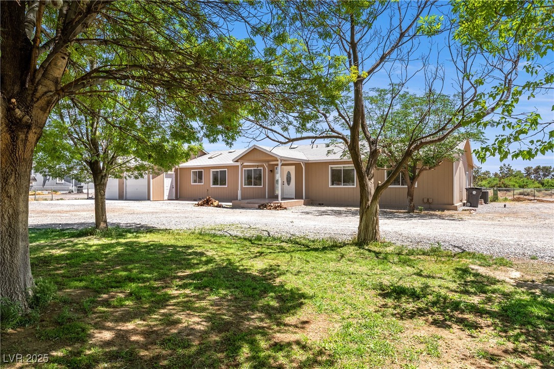 581 W Betty Avenue, Pahrump, Nevada image 1