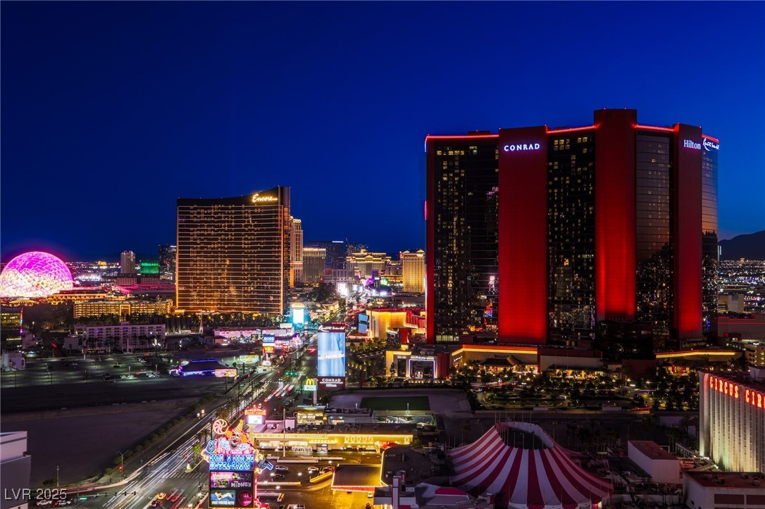 2700 Las Vegas Boulevard 2702