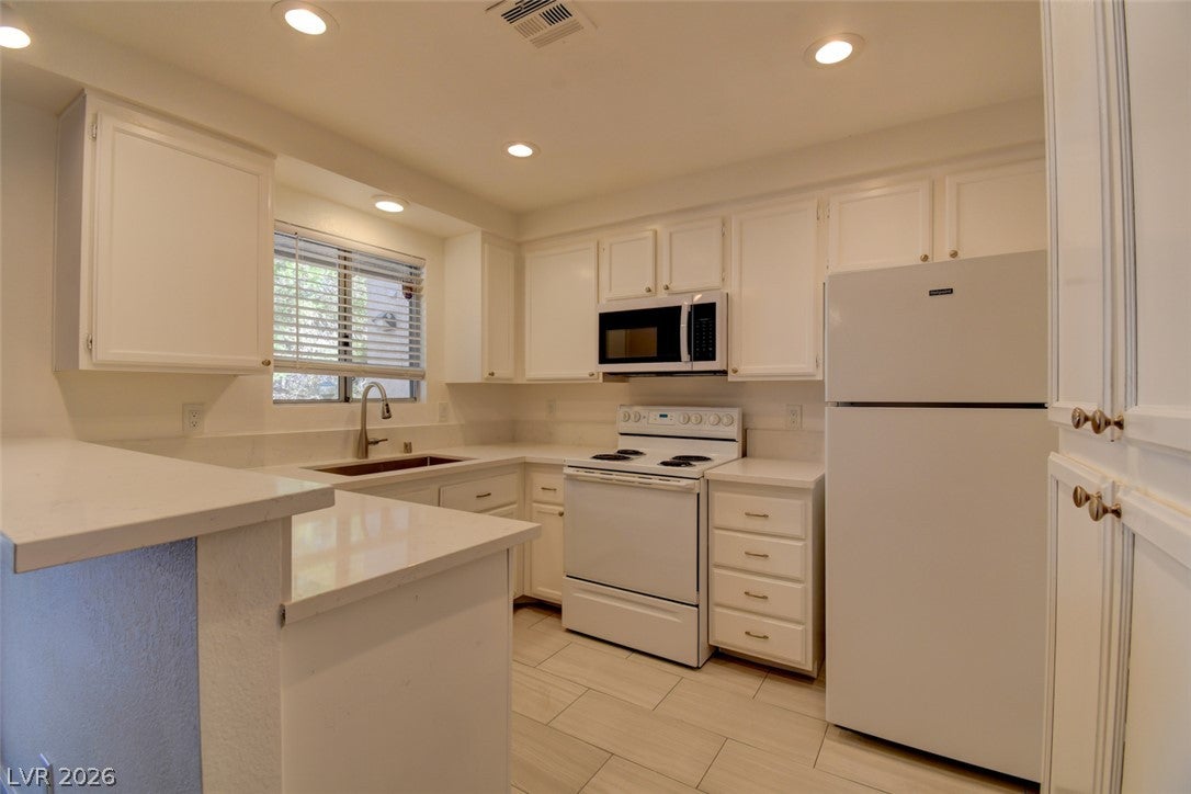 6867 Tamarus Street 202