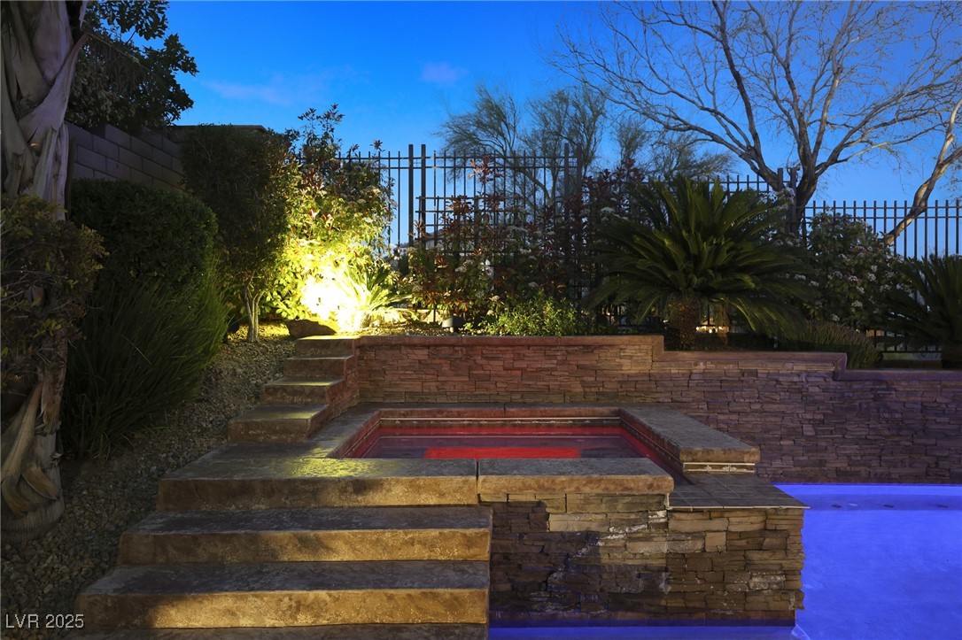 Properties 1 884 Loma Bonita Place