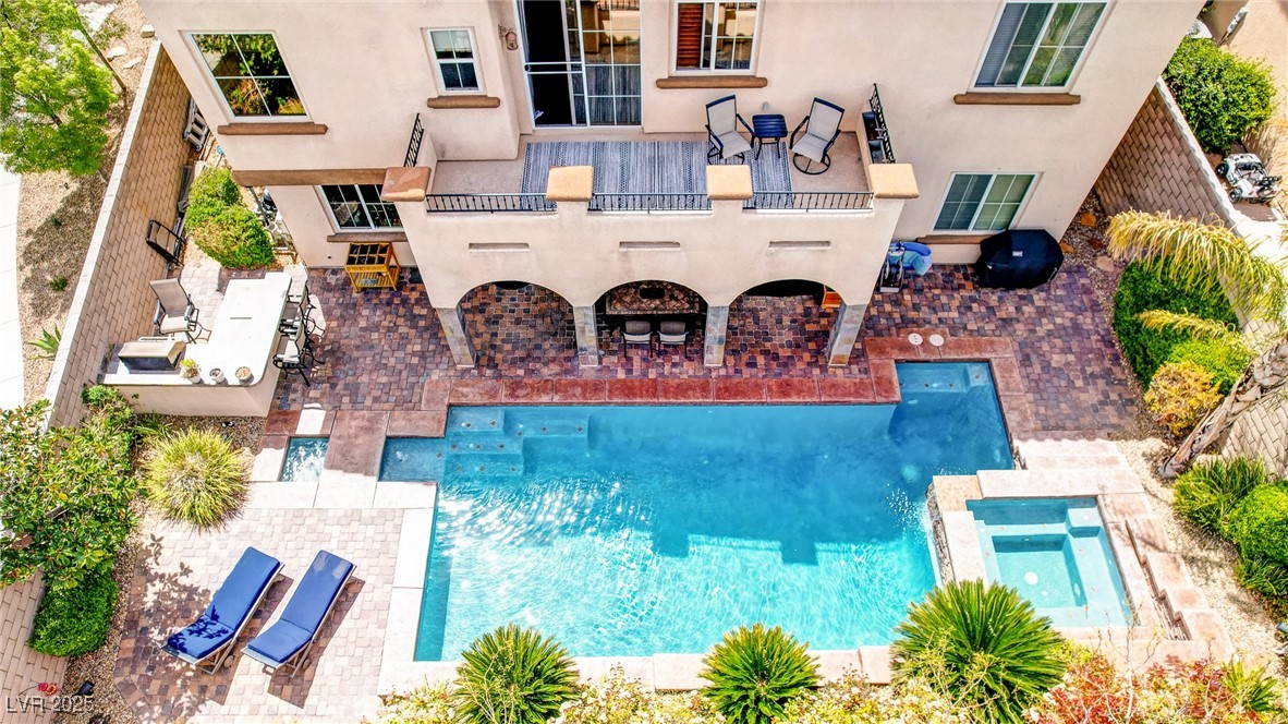 Properties 2 884 Loma Bonita Place