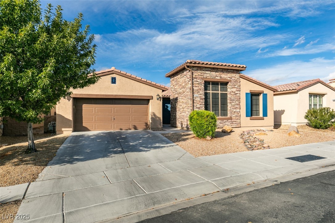 8105 Meadow Falls Street