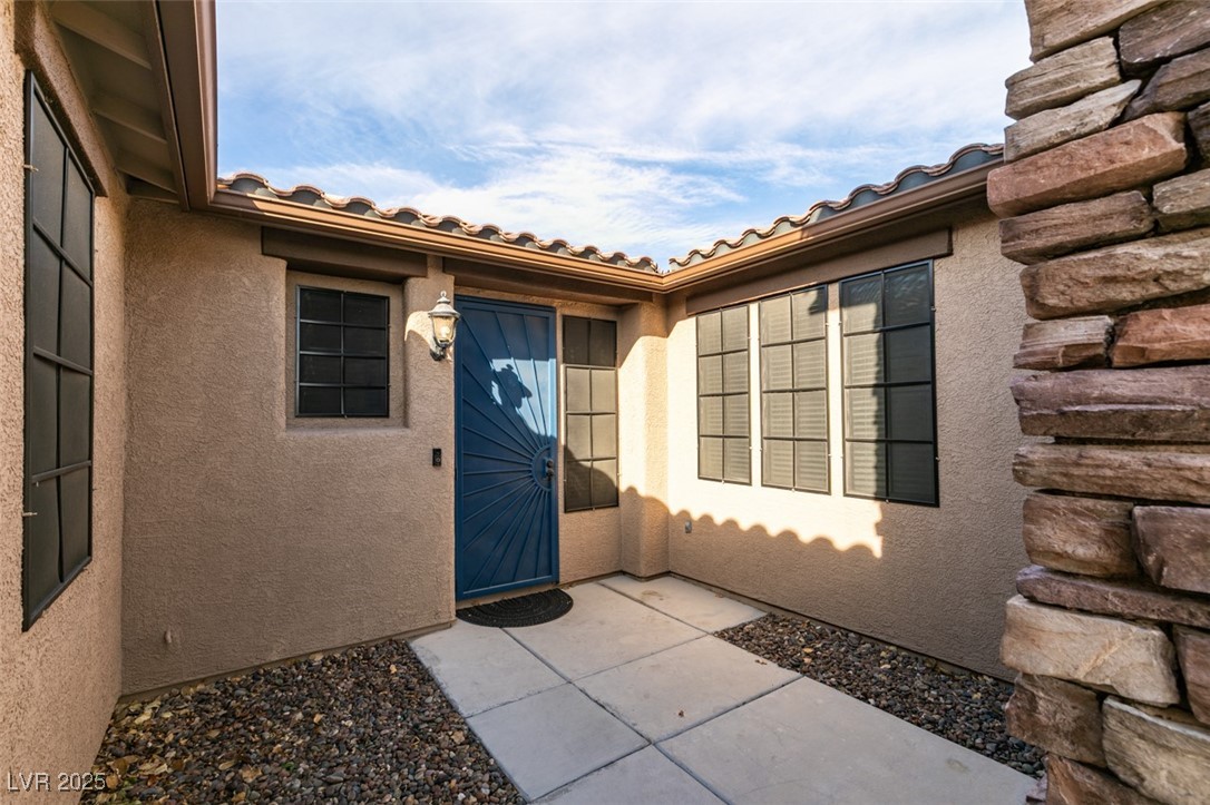 8105 Meadow Falls Street