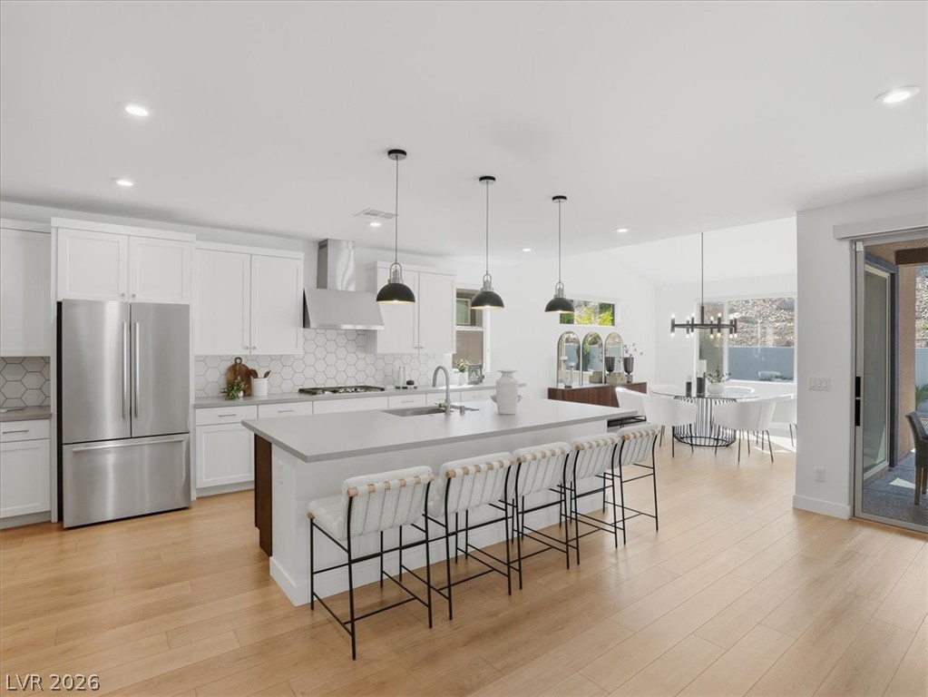 9725 Starlight Ridge Avenue