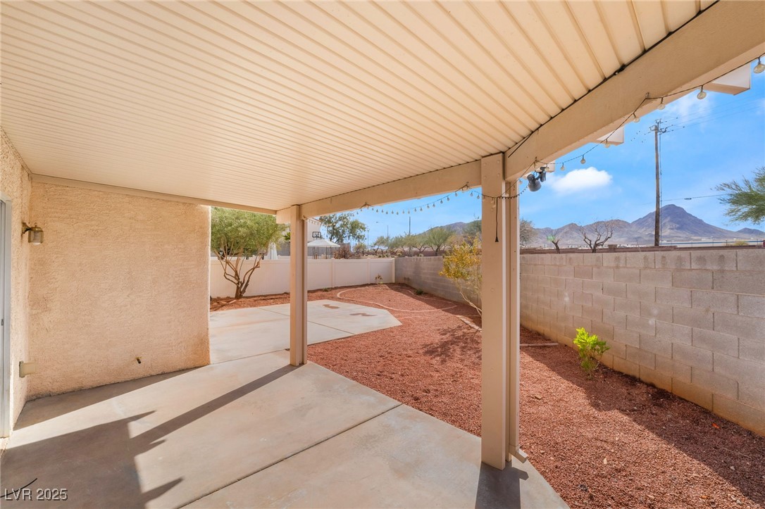 2407 Belt Buckley Drive, Henderson, Nevada image 30