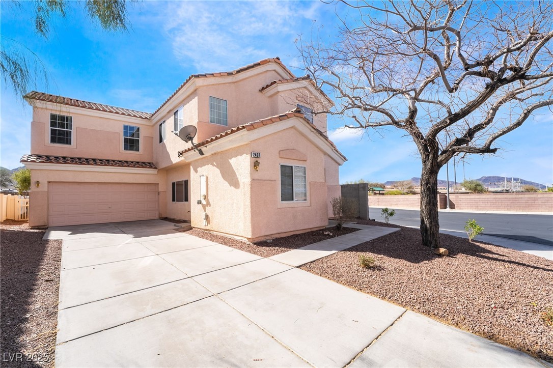 2407 Belt Buckley Drive, Henderson, Nevada image 2