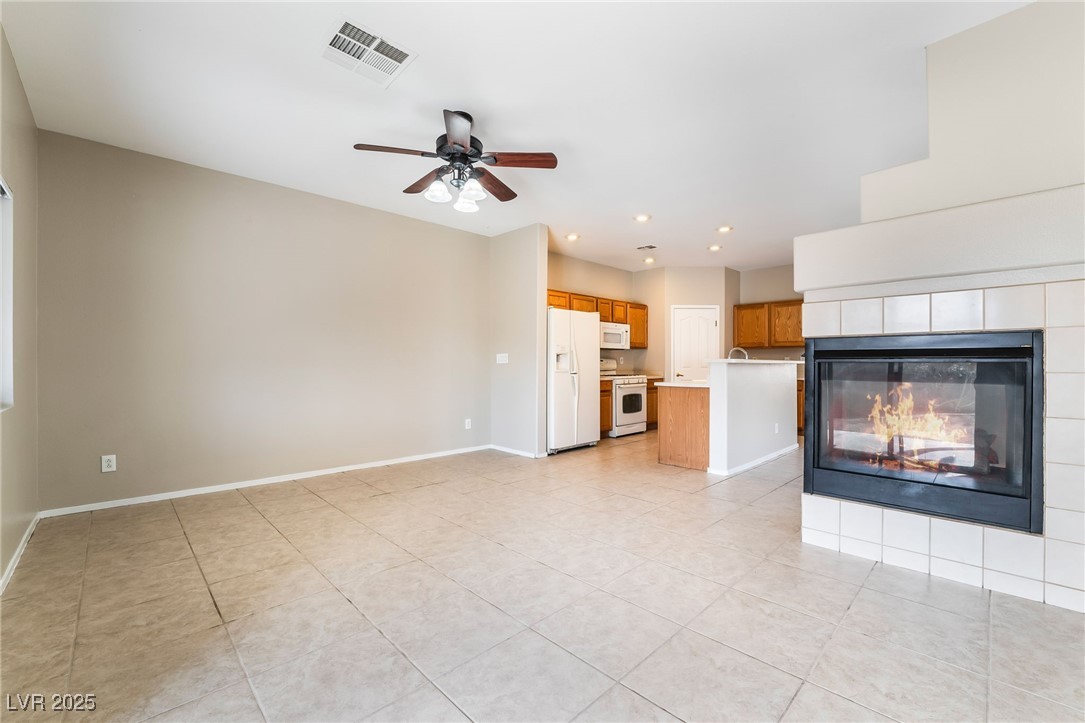 2407 Belt Buckley Drive, Henderson, Nevada image 7