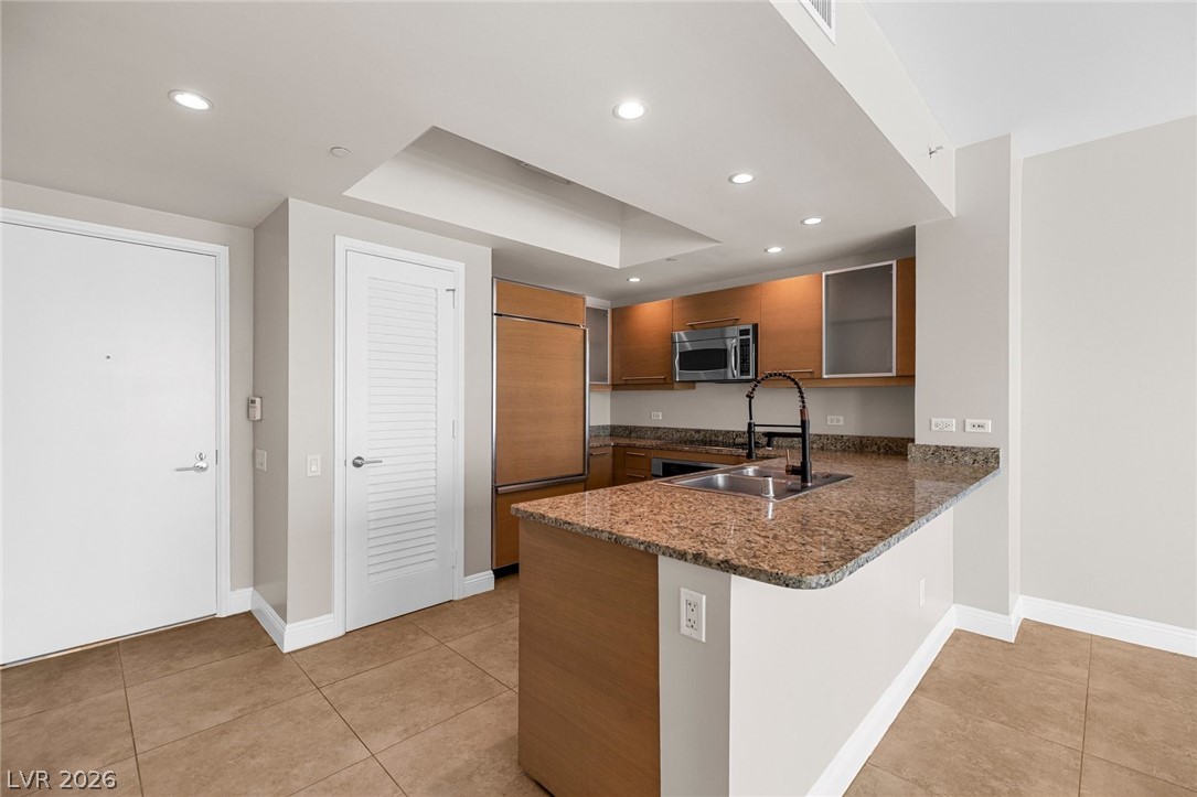 222 Karen Avenue 1506