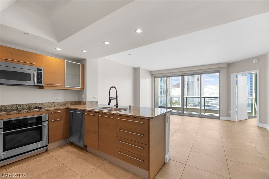 222 Karen Avenue 1506