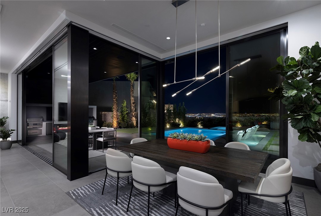 545 Overlook Rim Drive