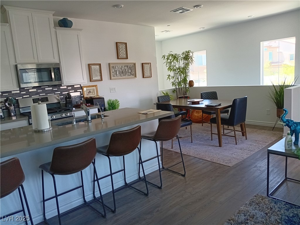 Properties 4 2665553437