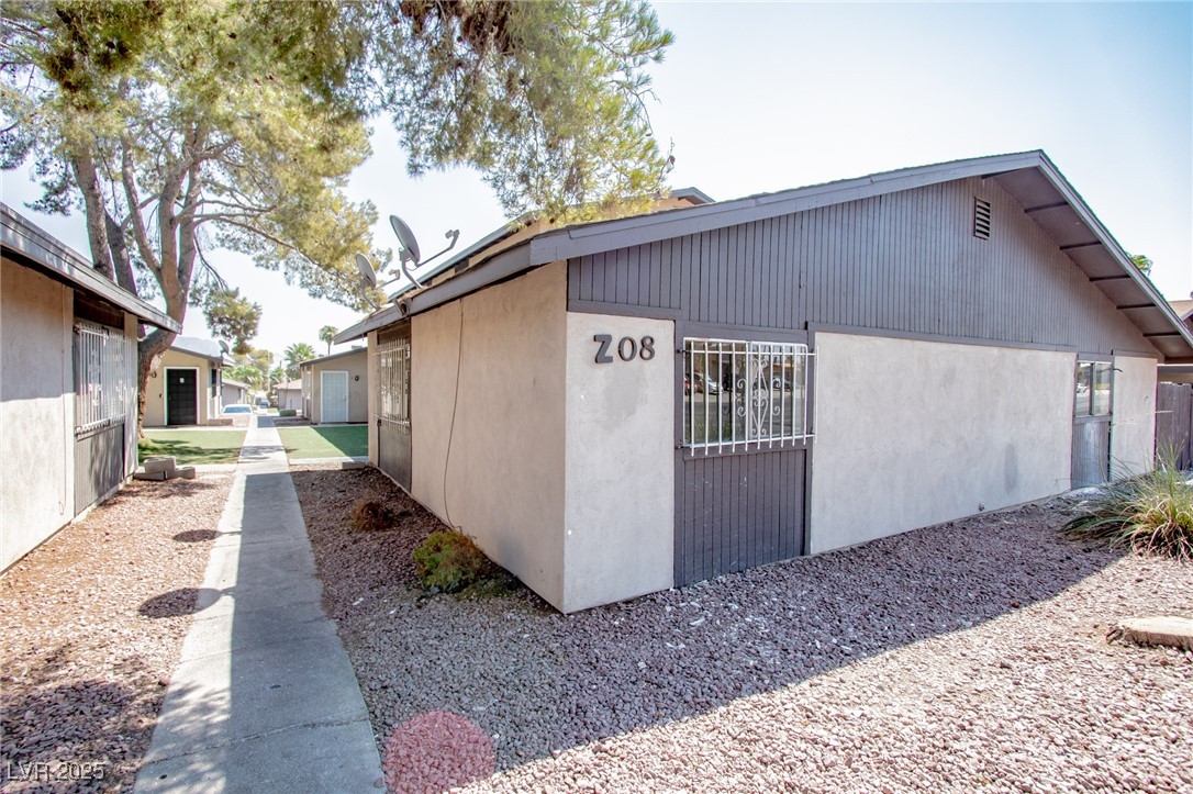 208 N Bruce Street A