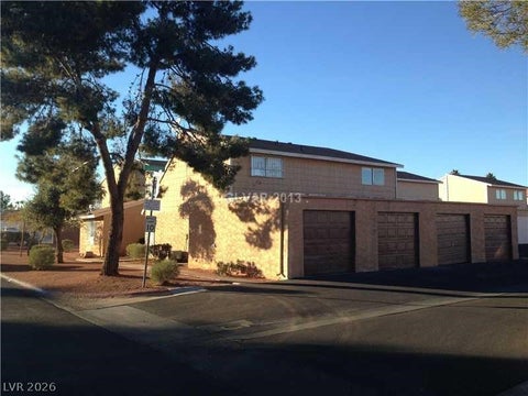 Multifamily For Rent - 5165 Gray Lane #B<br/> Las Vegas, NV 89119