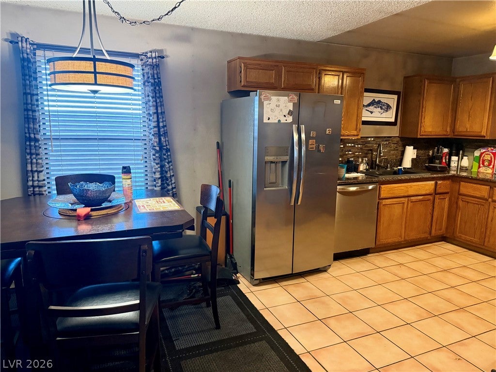 Properties 2 7001 Pindarri Way