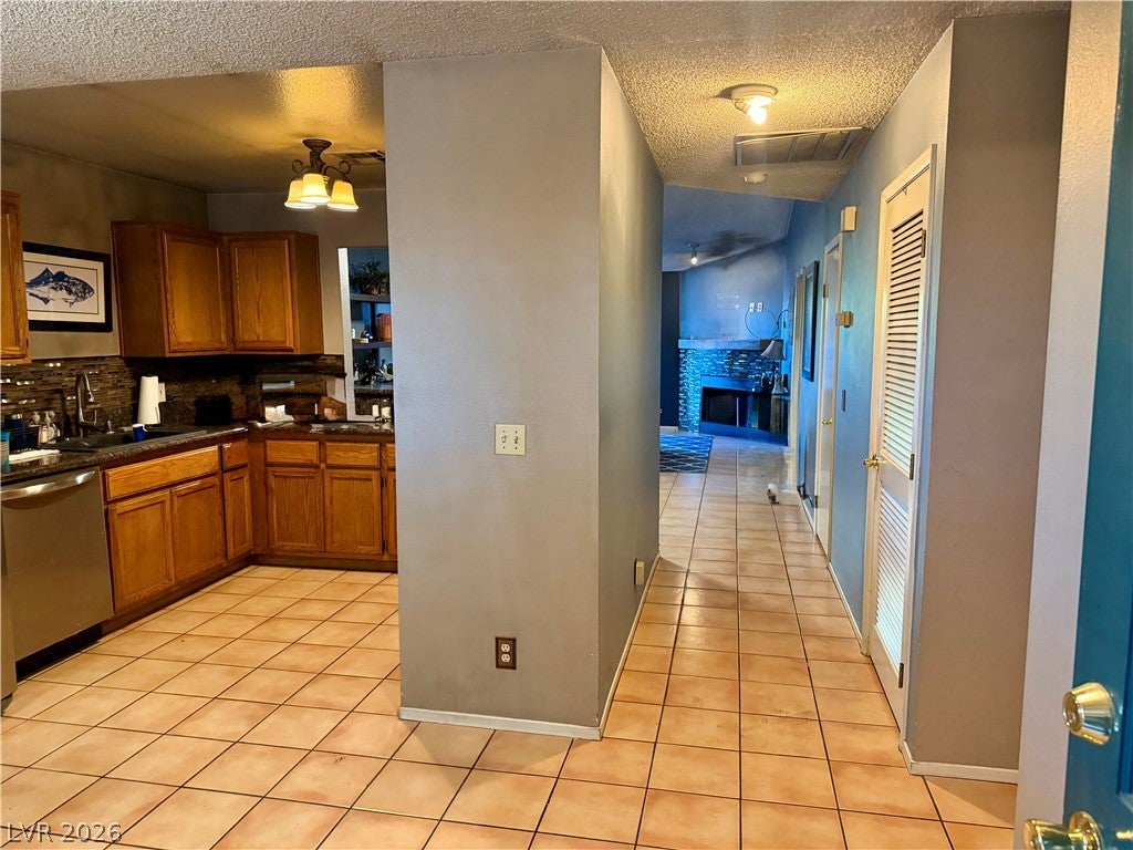 Properties 1 7001 Pindarri Way