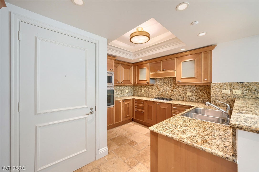 2777 Paradise Road 1002