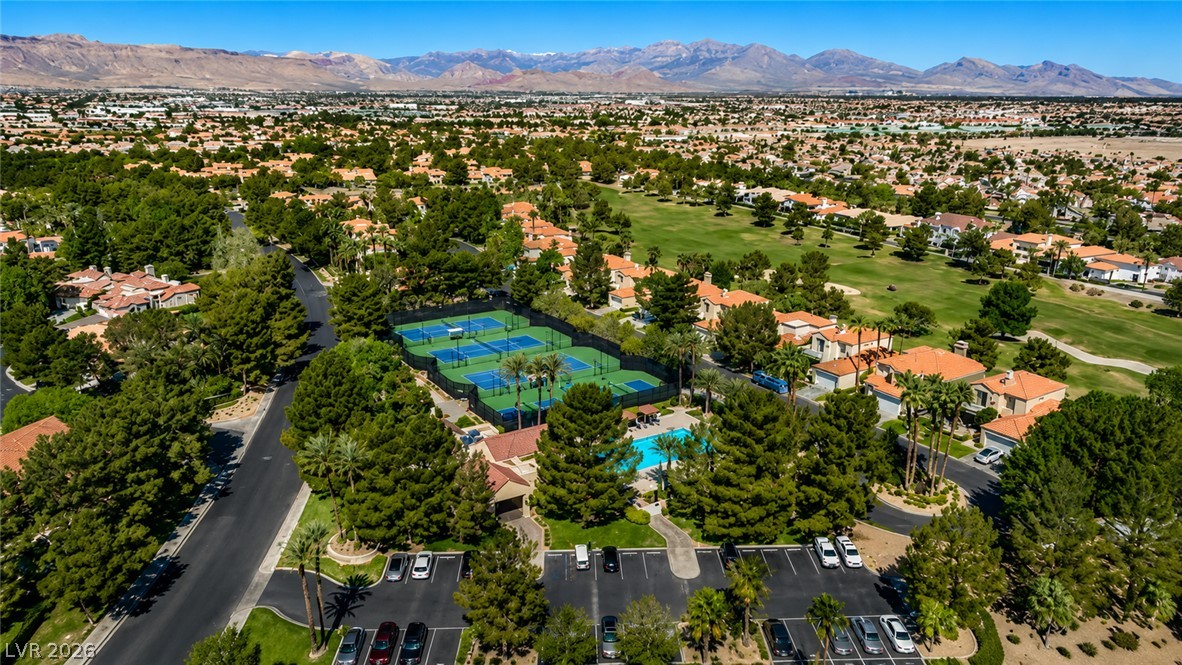 8244 Horseshoe Bend Lane