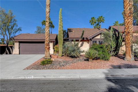 Photo of 538 Lambeth Court, Henderson, NV 89014 (MLS # 2774807)