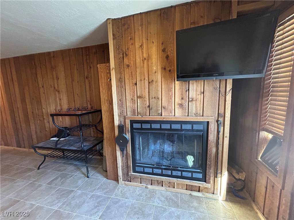 226 S Hwy 143 13-b