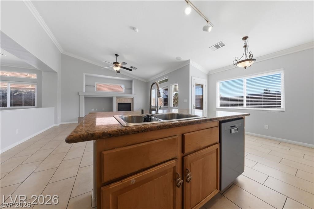 1811 Puerto Way