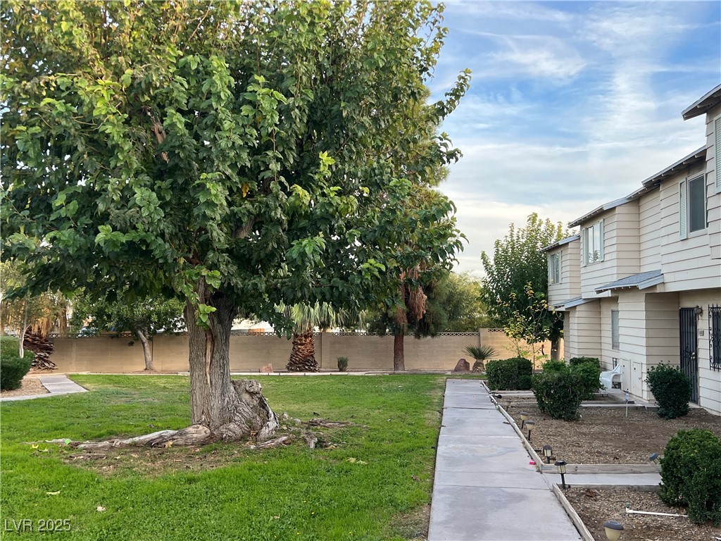 5002 Larkspur Street